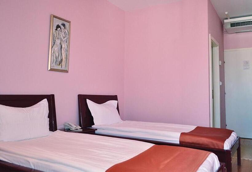 اتاق استاندارد, Satelit Kumanovo