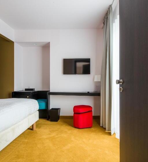 스탠다드 싱글 룸, The Royal Snail