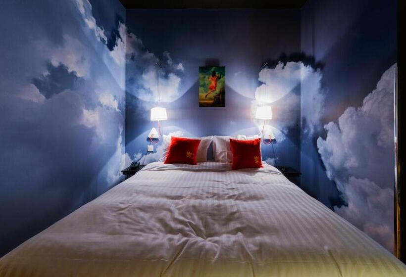 디럭스 룸, The Royal Snail