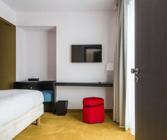 스탠다드 싱글 룸, The Royal Snail