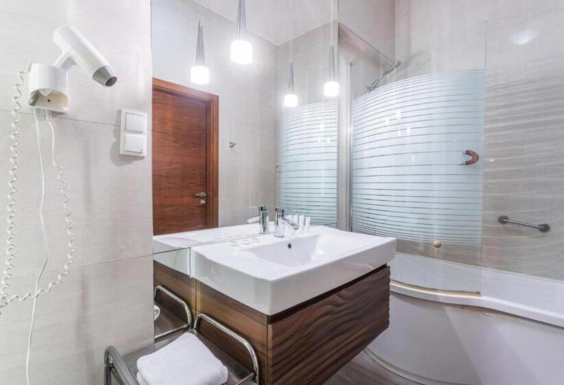 آپارتمان 1 خوابه, Wenecki