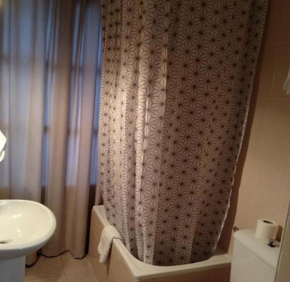 Chambre Standard, Pensión Los Arcos