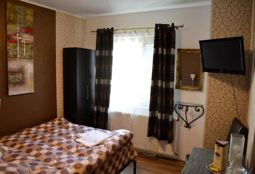 اتاق استاندارد یک نفره, Pension Casa Leone
