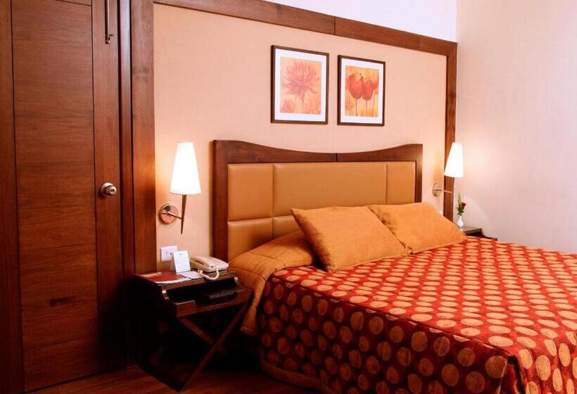 غرفة ديلوكس, The Retreat Hotel & Convention Centre