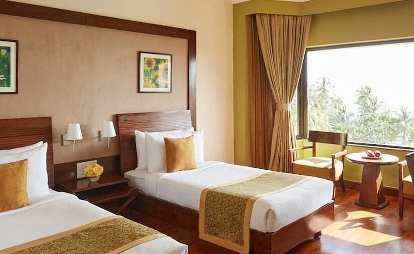 غرفة ديلوكس, The Retreat Hotel & Convention Centre