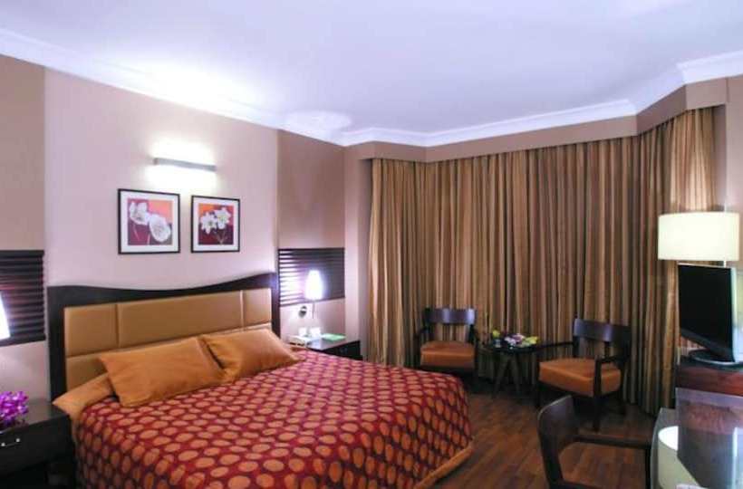 غرفة ديلوكس, The Retreat Hotel & Convention Centre