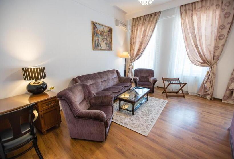 جناح, Villa Venus