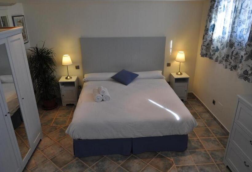 スタンダードトリプルルーム, Welcome Inn Nerja Guest House Luxury Bed & Breakfast