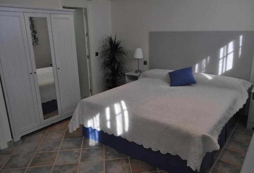 スタンダードトリプルルーム, Welcome Inn Nerja Guest House Luxury Bed & Breakfast