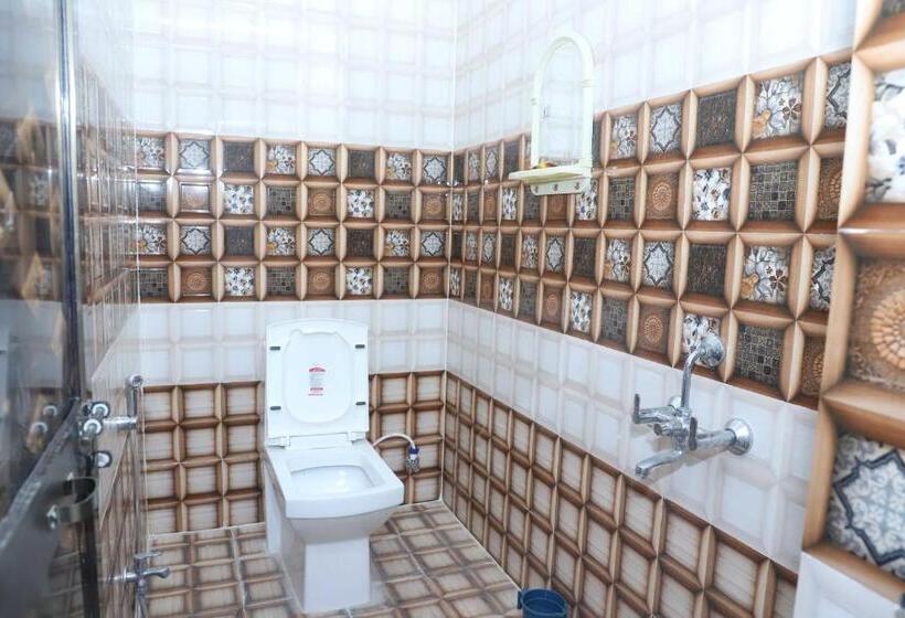 スタンダードルーム, Shiv Guru Guest House By Wb Inn