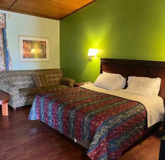 ファミリールーム, Town & Country Motel