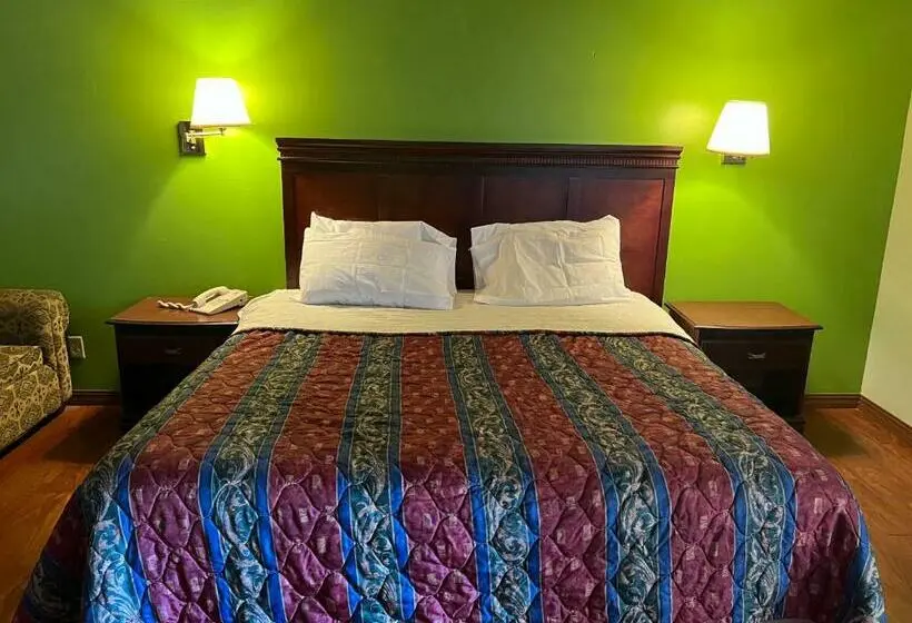ファミリールーム, Town & Country Motel