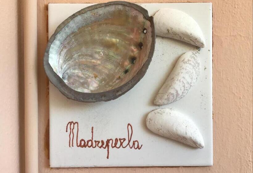 חדר סטודיו סטנדרד, Falesiaconero