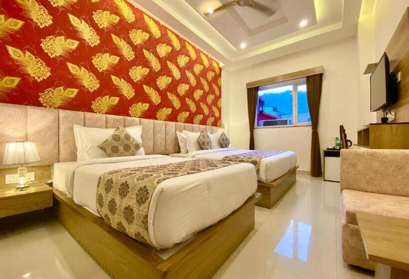 标准三人间, Arogyadham Retreat