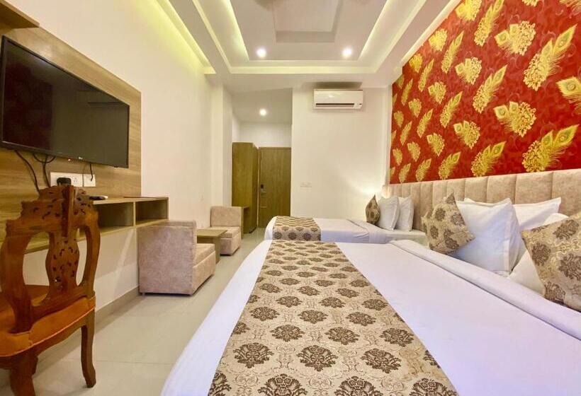 标准三人间, Arogyadham Retreat