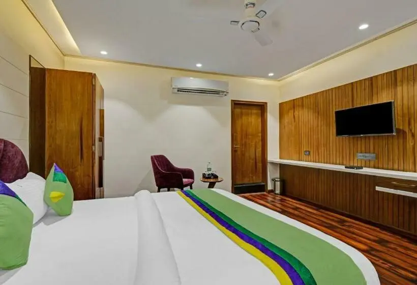 Chambre Deluxe, Treebo Z