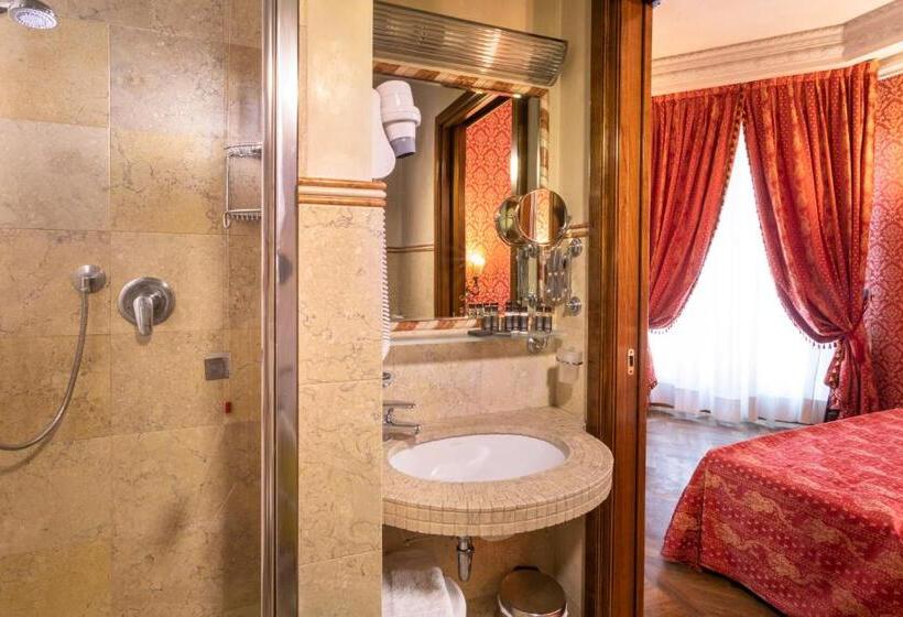 Superior Room with Balcony