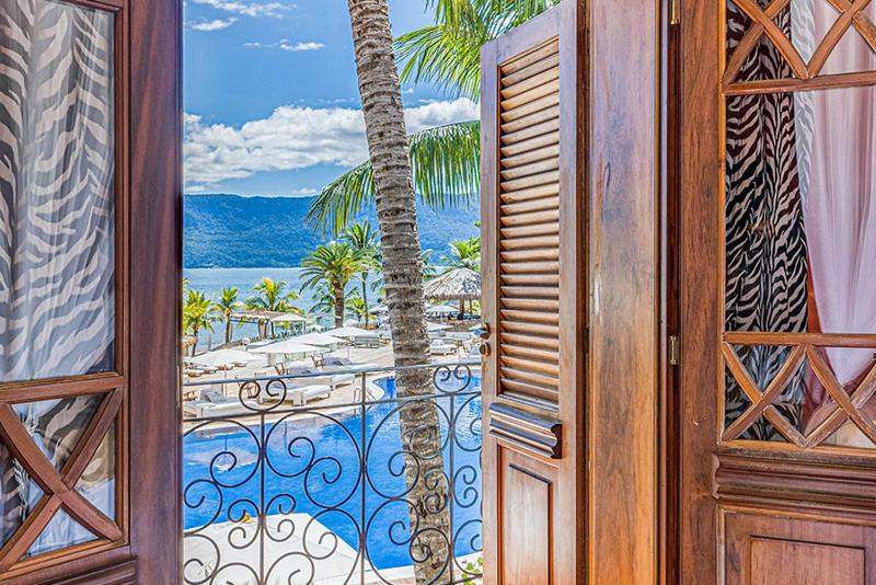 سوییت با چشم‌انداز استخر, Dpny Beach Hotel & Spa Ilhabela