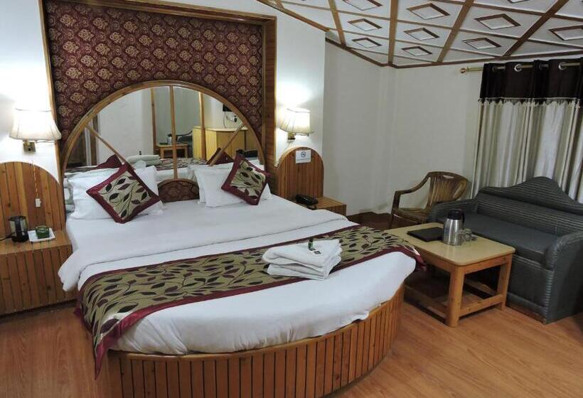 デラックスルーム, Chaman Palace