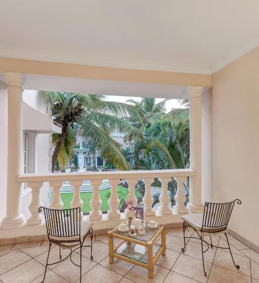 高级大房间, Club Mahindra Emerald Palms, Goa