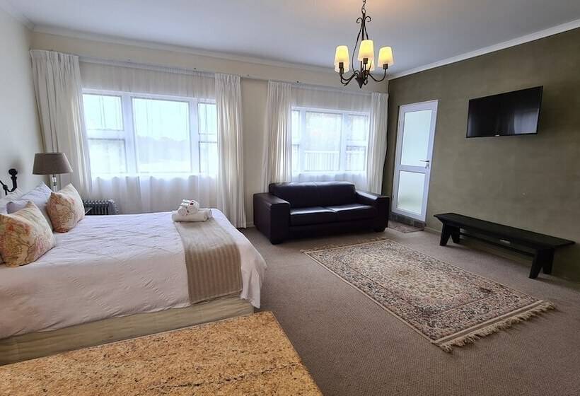 Люкс Повышенной Комфортности, Hathaway Guest House