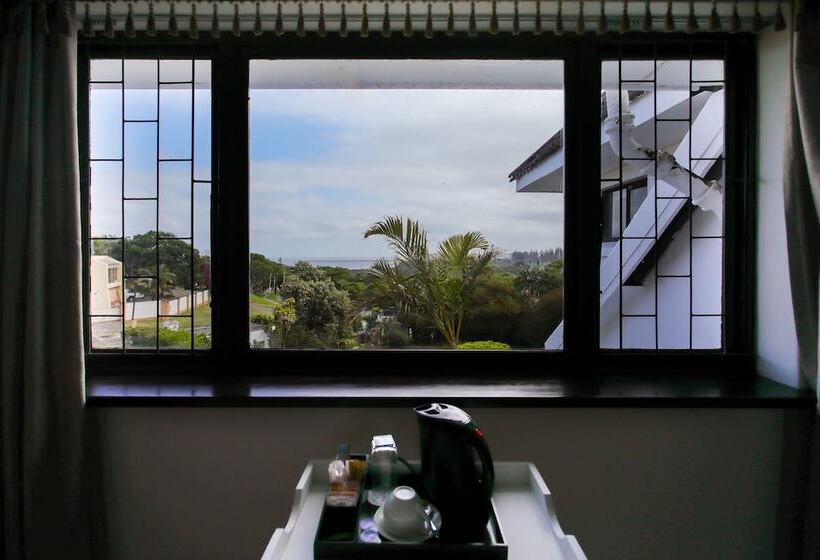 Люкс Повышенной Комфортности, Hathaway Guest House