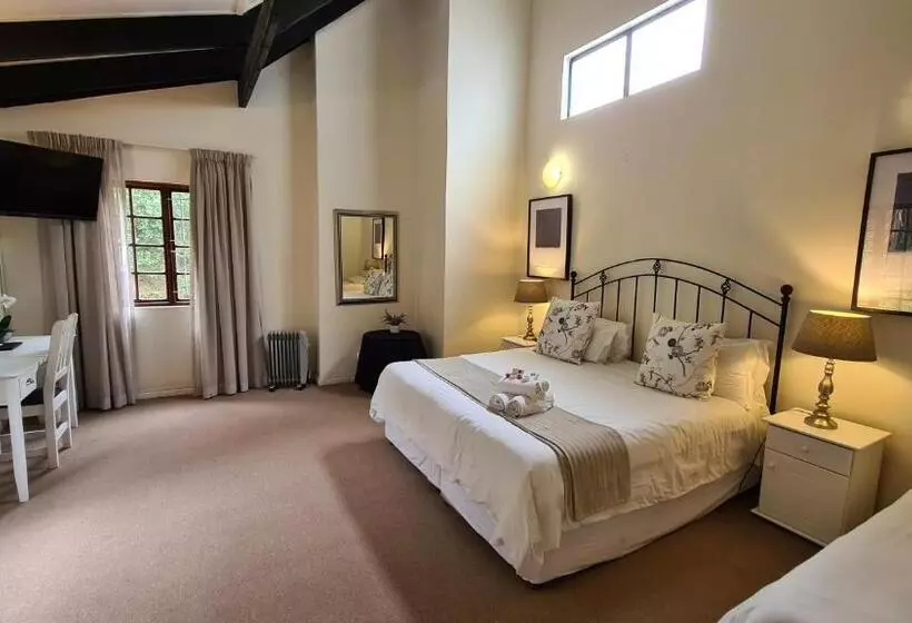 اتاق ساده سه‌ نفره, Hathaway Guest House