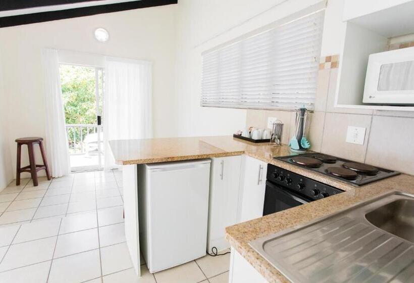 Семейный Номер, Hathaway Guest House