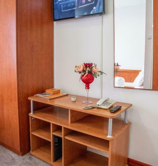 اتاق استاندارد یک نفره, Integra