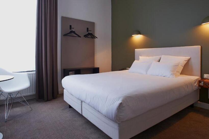 اتاق استاندارد, Les Charmes