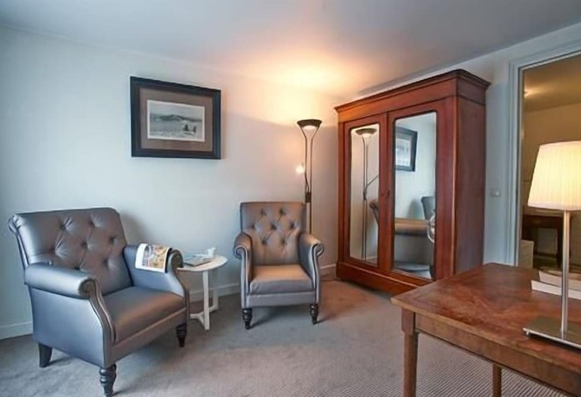 سوییت, Les Charmes