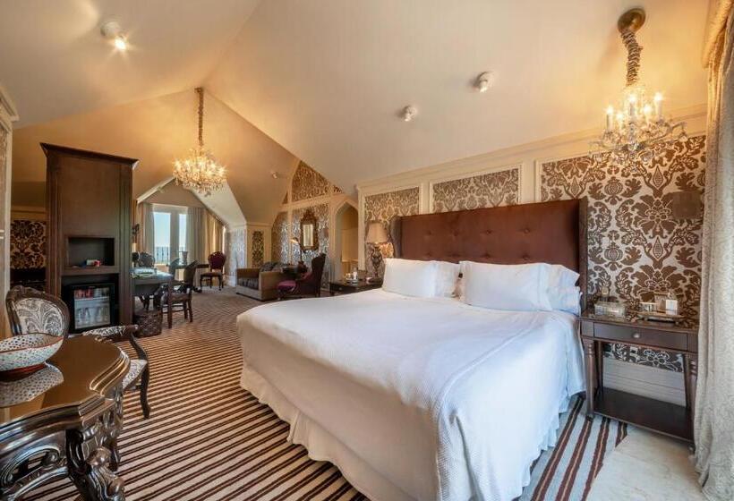 جناح سوبيريور, Castelo Saint Andrews