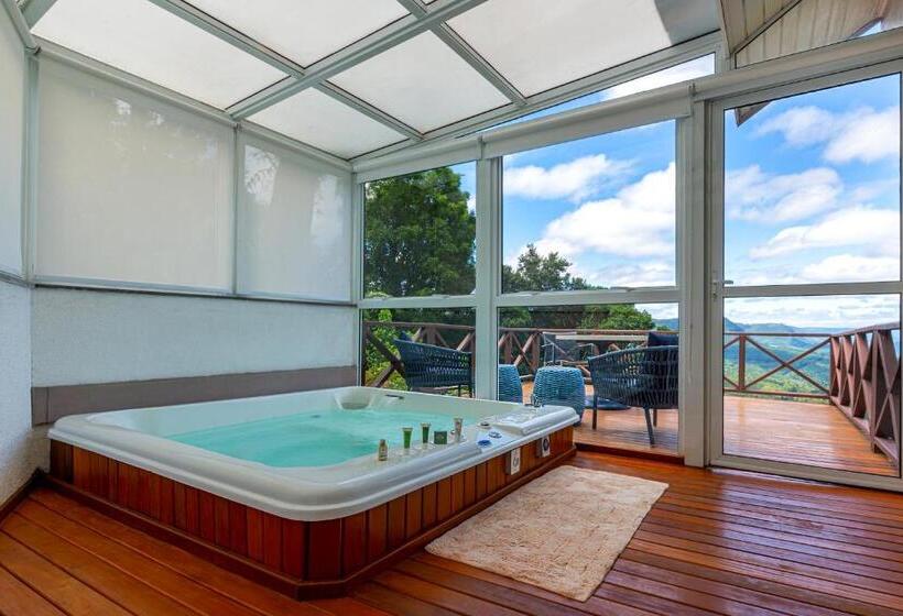 جناح سوبيريور, Castelo Saint Andrews