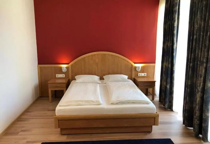 Deluxe-huone Parveke, Semiramis Business