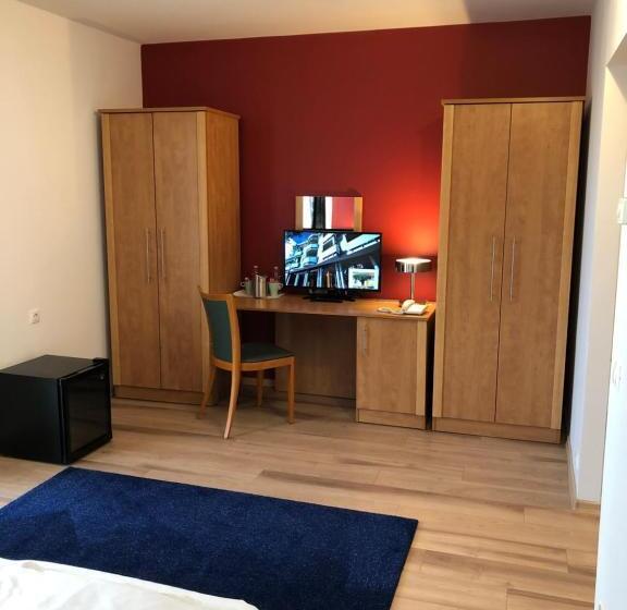 带阳台的豪华间, Semiramis Business