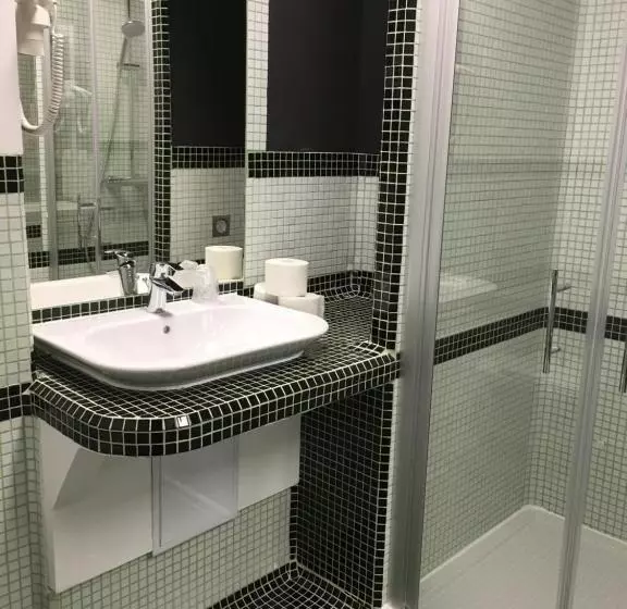 Standard-huone, Semiramis Business