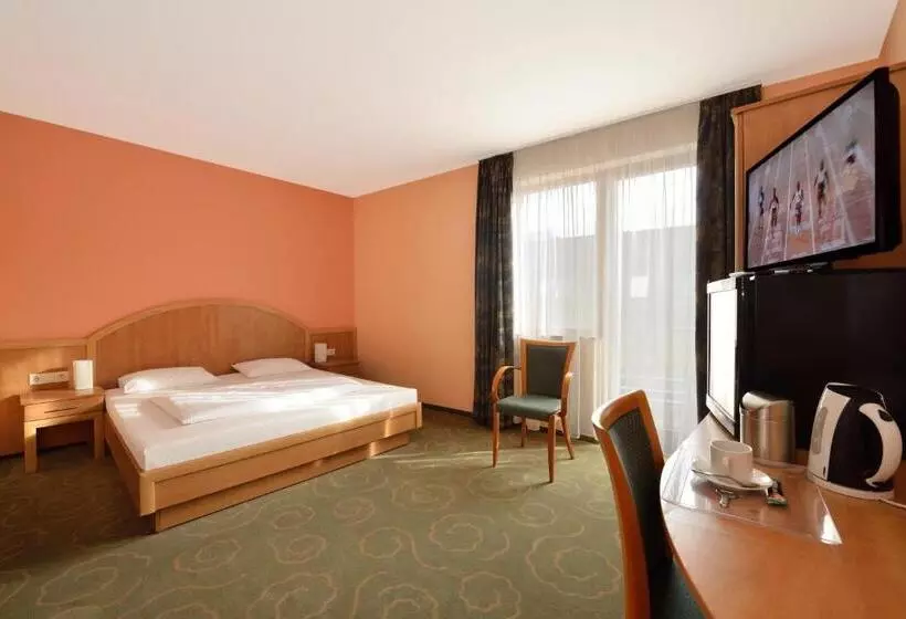 Standard-huone, Semiramis Business