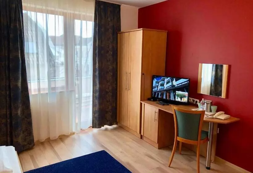 Standard-huone, Semiramis Business