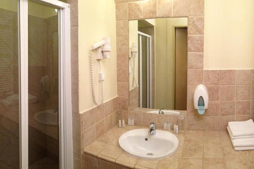 标准间, Semiramis Business