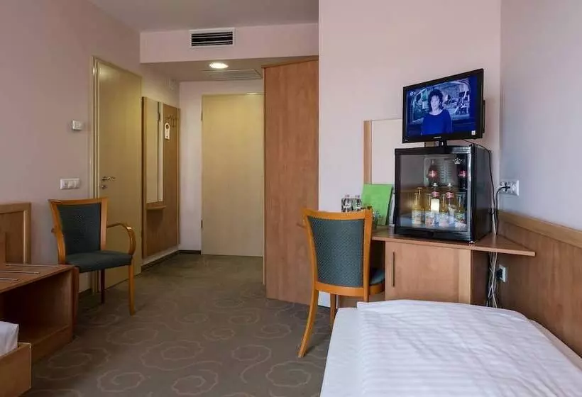 Standard-huone, Semiramis Business
