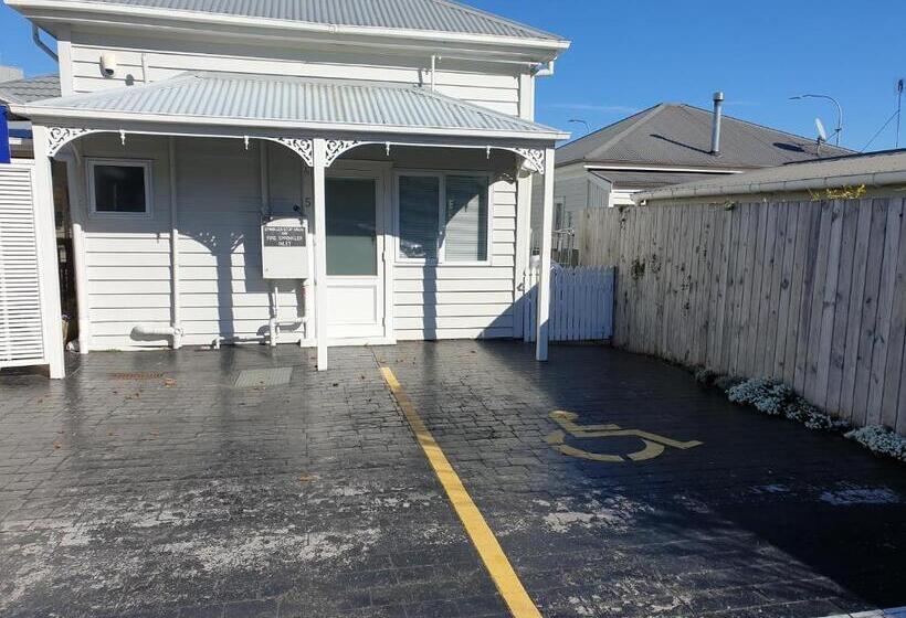 חדר סטודיו סטנדרד, At Eden Park Motel