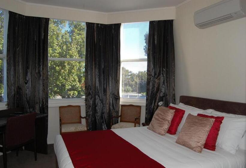Студия Стандарт, At Eden Park Motel