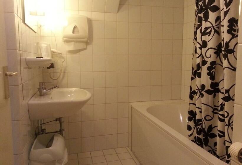 غرفة قياسية, Oranje Hotel Sittard