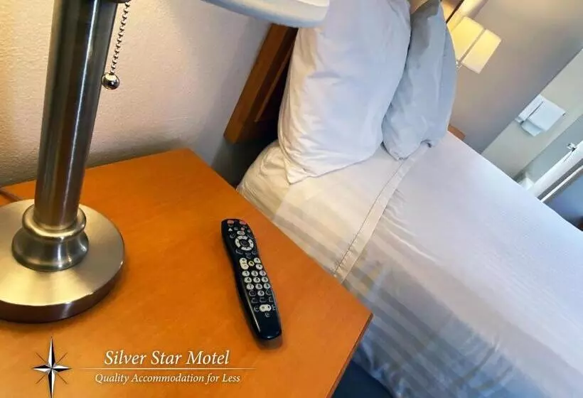 スタンダードルーム, Silver Star Motel