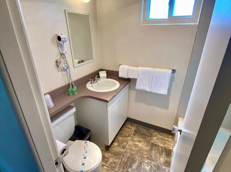 标准间, Silver Star Motel