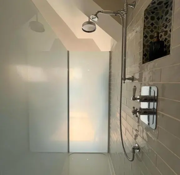 Suite med Balkon, Hedgebank
