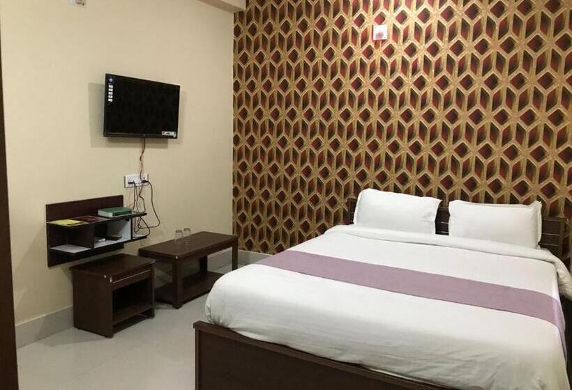 Chambre Deluxe, Abinash