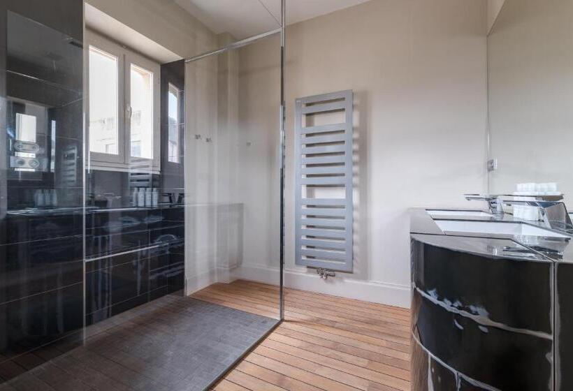 سوییت جونیور, Les Argentiers  Acces Digitalise