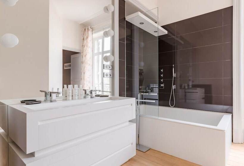 اتاق استاندارد, Les Argentiers  Acces Digitalise