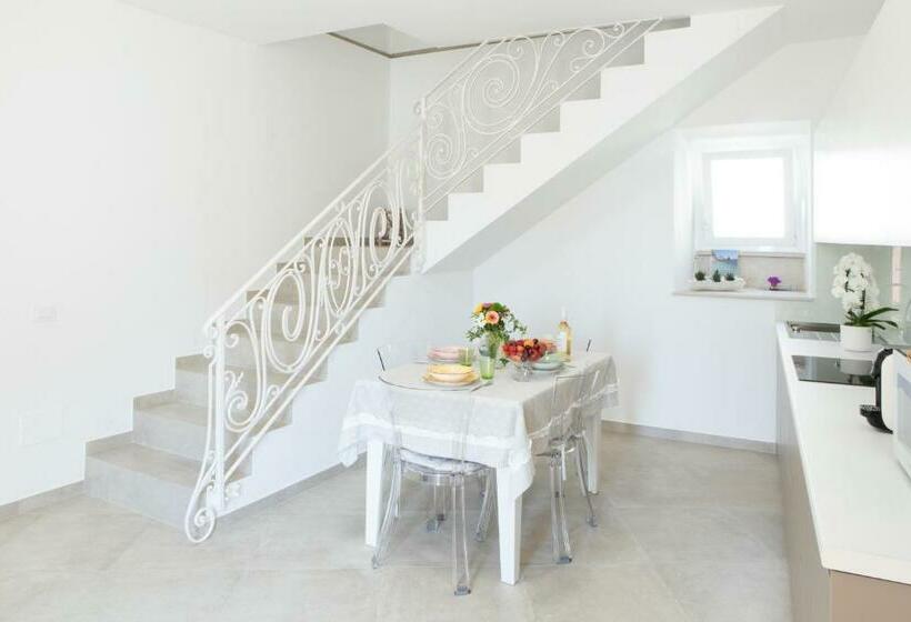 اتاق استاندارد اینتریور, Fonte D Olio Conero Relais